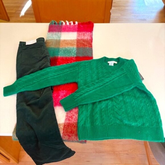 Fun Complete Loft Holiday Outfit - Medium - NWT - Picture 1 of 10